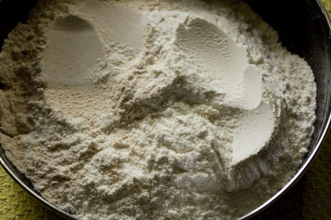 flour for paneer kulcha recipe
