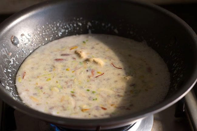 simmering ragi kheer in the pan.