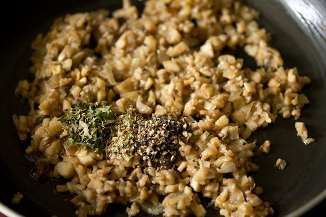 spices added to stuffing for baked stuffed mushrooms.