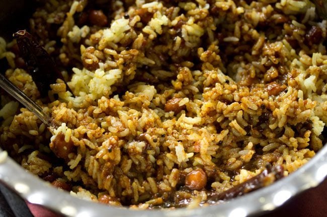 tamarind rice recipe, puliyodharai recipe