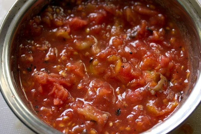 tomatoes to make tomato chokha