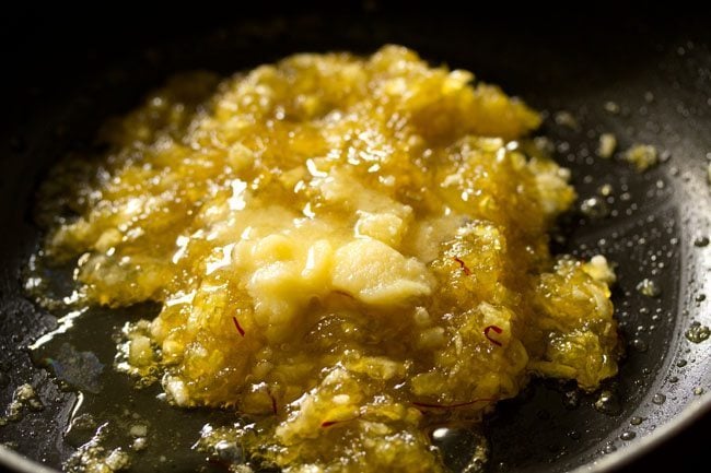 ghee added to kashi halwa mixture. 