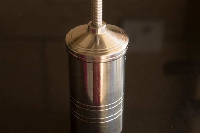 sev maker covered with its lid.