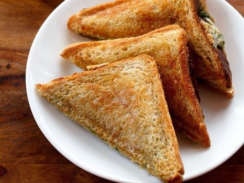 mumbai style cheese chilli toast recipe