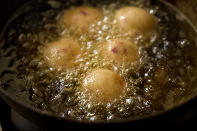 frying jamun - sweet potato gulab jamun recipe