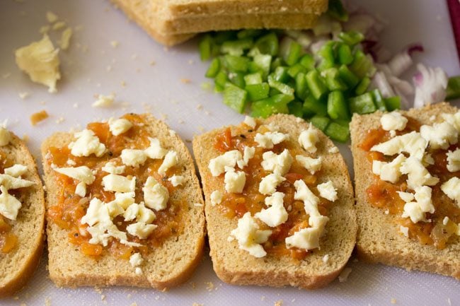  mozzarella cheese added to bread slices