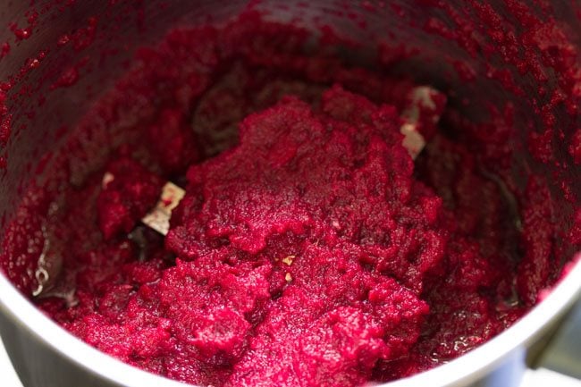 prepared beetroot puree 