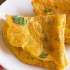 cropped-moong-dal-chilla-1a.jpg