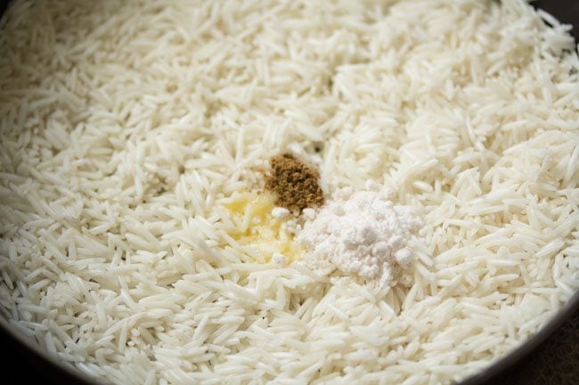 rice for mushroom biryani recipe in pressure cooker