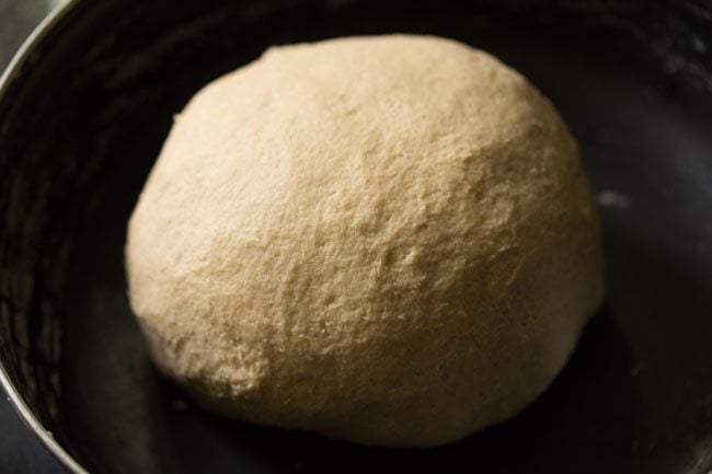 soft and smooth dough kneaded for sandwich bread. 