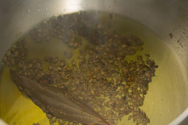 spices to make kala chana ghugni recipe