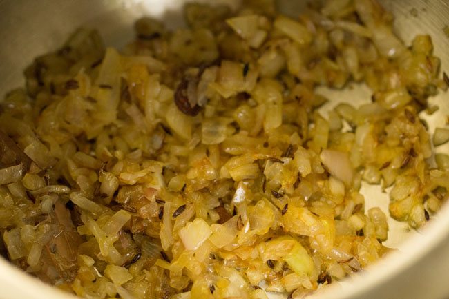 onions to make kala chana ghugni recipe