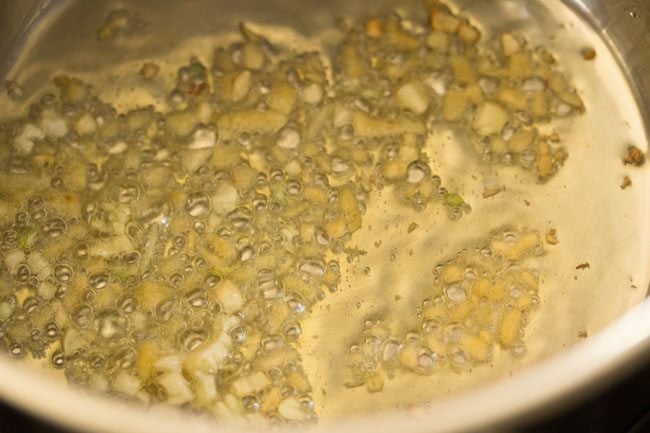 sauteing ginger garlic