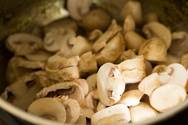 mushrooms for making veg Dindigul biryani recipe