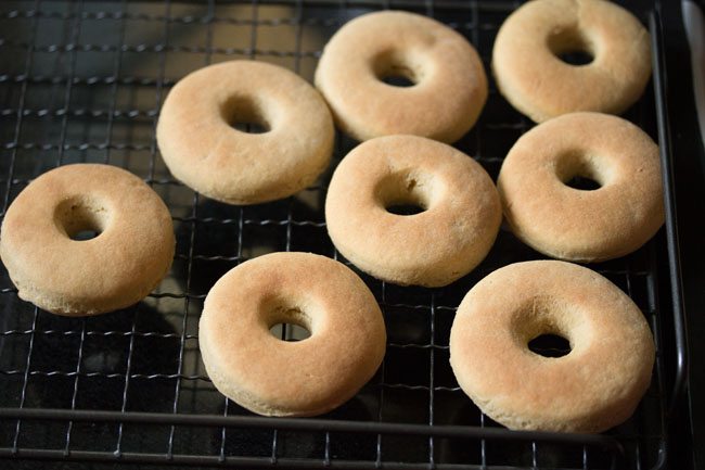 baked eggless donuts