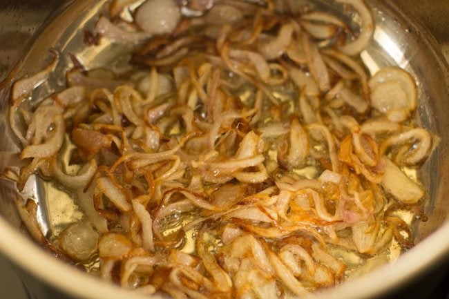 onions for making gobi biryani recipe