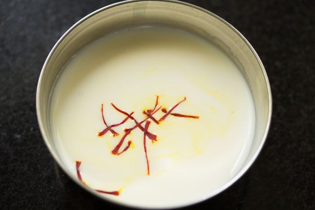 saffron added to warm milk