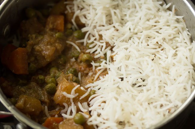 making Kolkata style veg biryani recipe