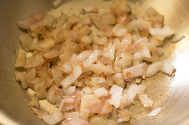 onions to make paneer Kolhapuri recipe