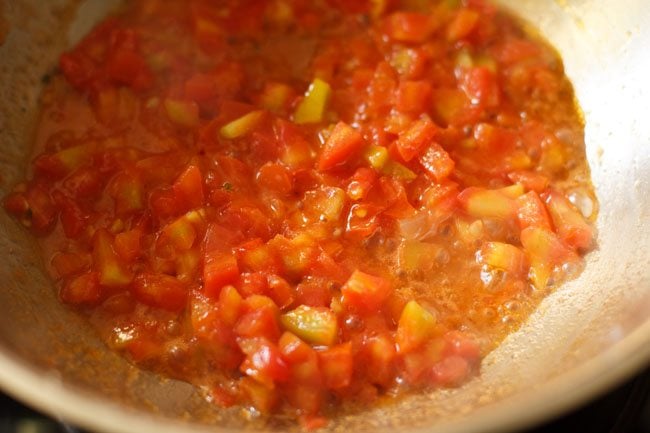 sauteing tomatoes 