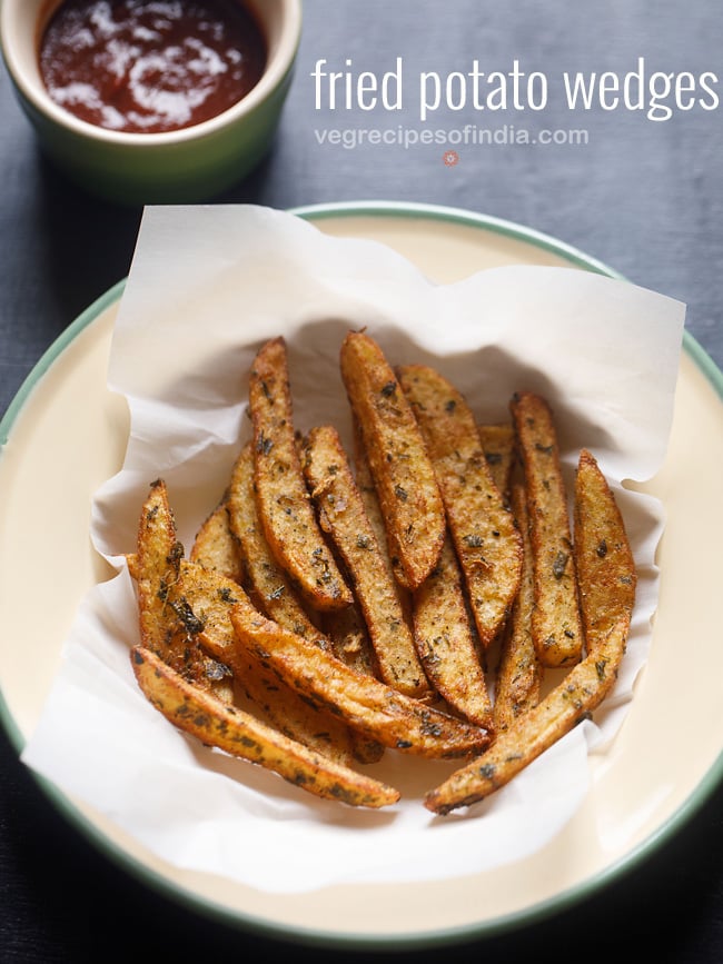 potato wedges in a plate