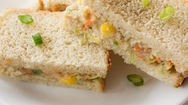 Veg Coleslaw Sandwich, Easy & Quick Coleslaw Sandwich with Veggies