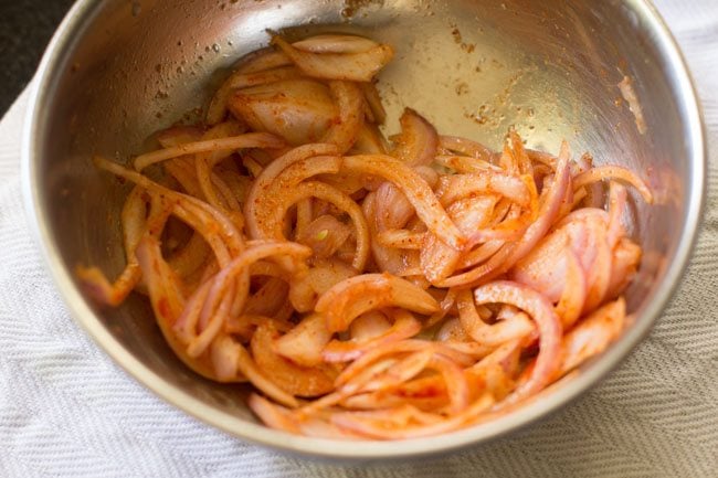 onions for veg kathi rolls recipe
