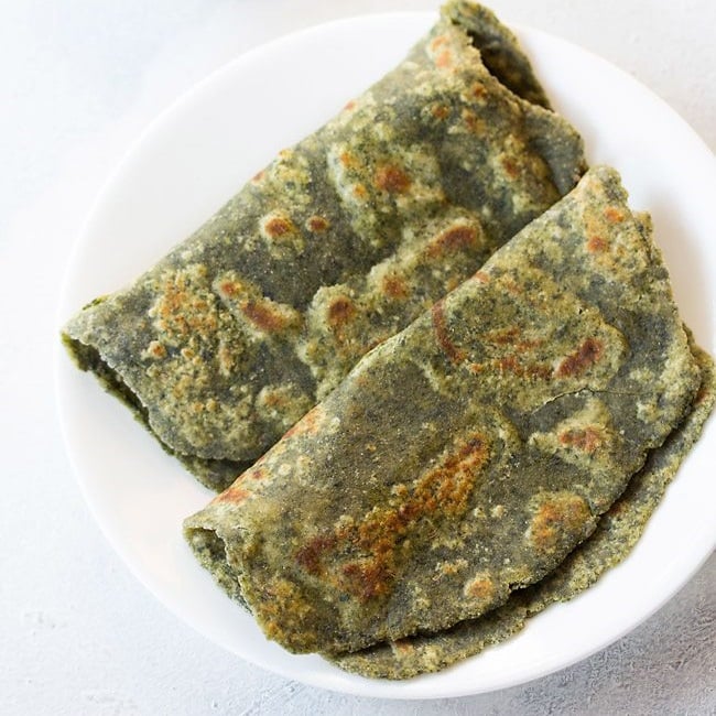 Bathua Paratha (Healthy Bathua Recipe)