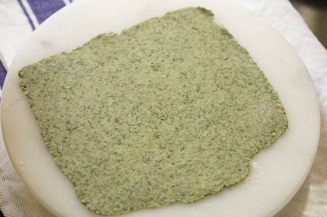 Bathua Ka Paratha  Healthy Bathua Recipe  - 83