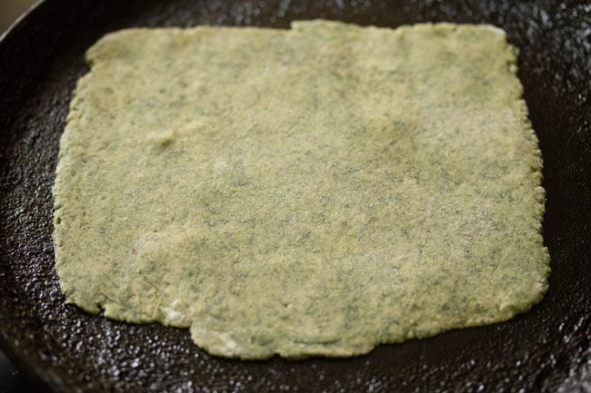 Bathua Ka Paratha  Healthy Bathua Recipe  - 15