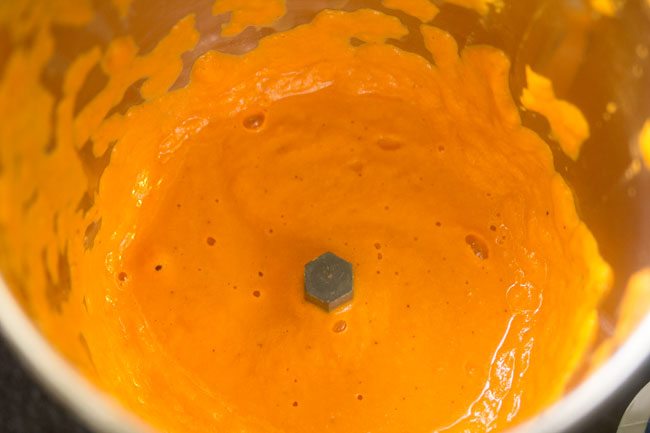 carrot chutney in the grinder jar