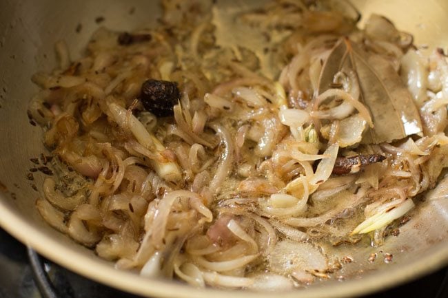 onions for making dum aloo biryani recipe
