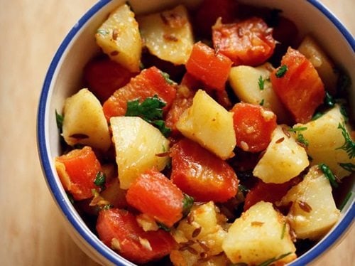 aloo gajar recipe