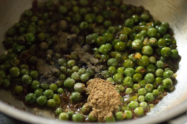 preparing matar poha recipe