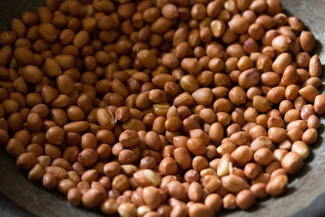 roasting peanuts in kadai