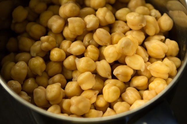 chickpeas for herb falafel recipe