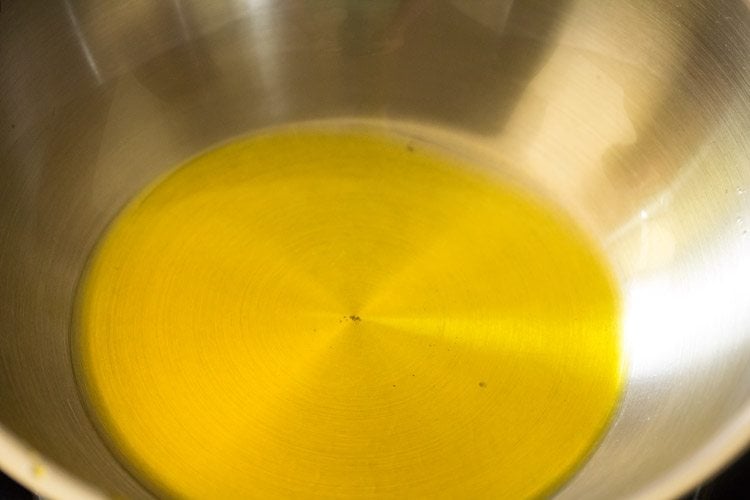 mustard oil added to pan