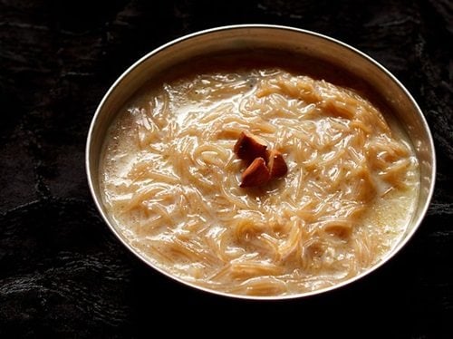 seviyan kheer in a steel bowl.