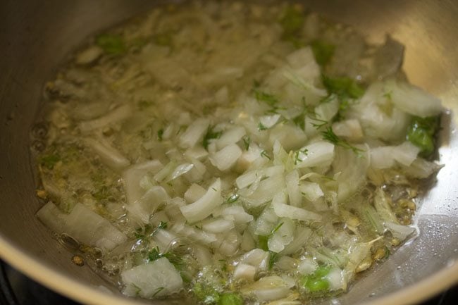 onions for making suva moong dal sabzi recipe