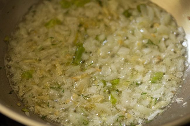 onions for making suva moong dal sabzi recipe
