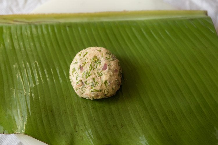 dough placed on plantain leaf