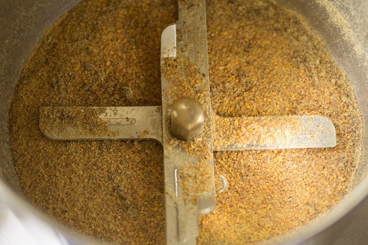 grinding the fenugreek seeds to a semi fine powder 