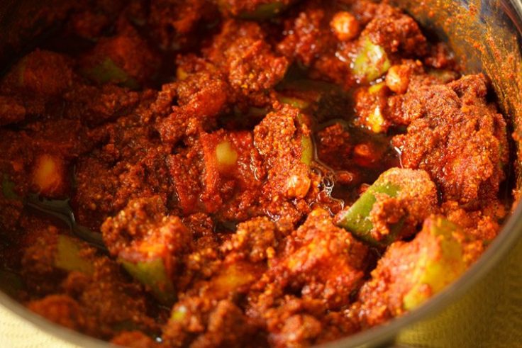 Avakaya | Avakai (Andhra Mango Pickle) - Dassana’s Veg Recipes