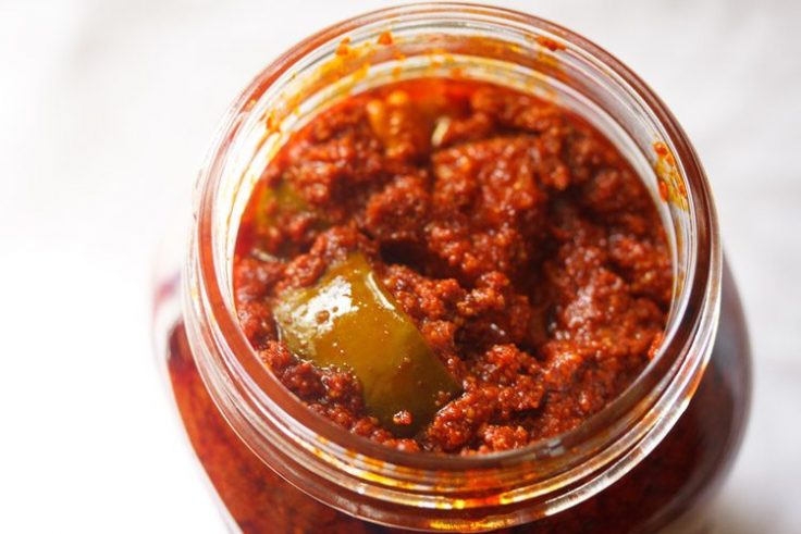Avakaya | Avakai (Andhra Mango Pickle) - Dassana’s Veg Recipes