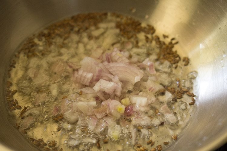 onions to make cauliflower curry recipe