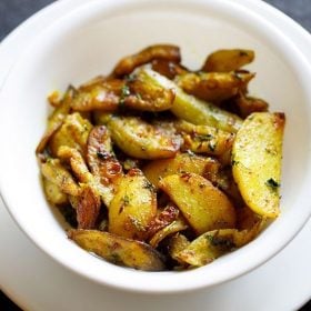 parwal recipe, parwal sabzi recipe, aloo parwal recipe, aloo parwal ki sabzi