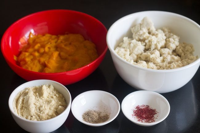 all ingredients for making mango modak. 