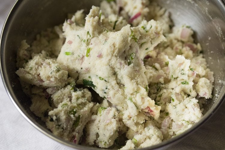 making maddur vada recipe