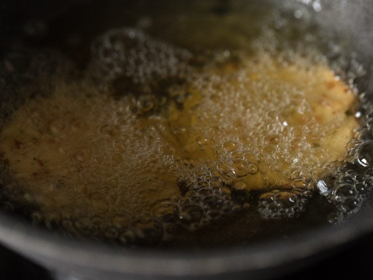 making maddur vada recipe