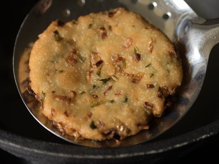 making maddur vada recipe